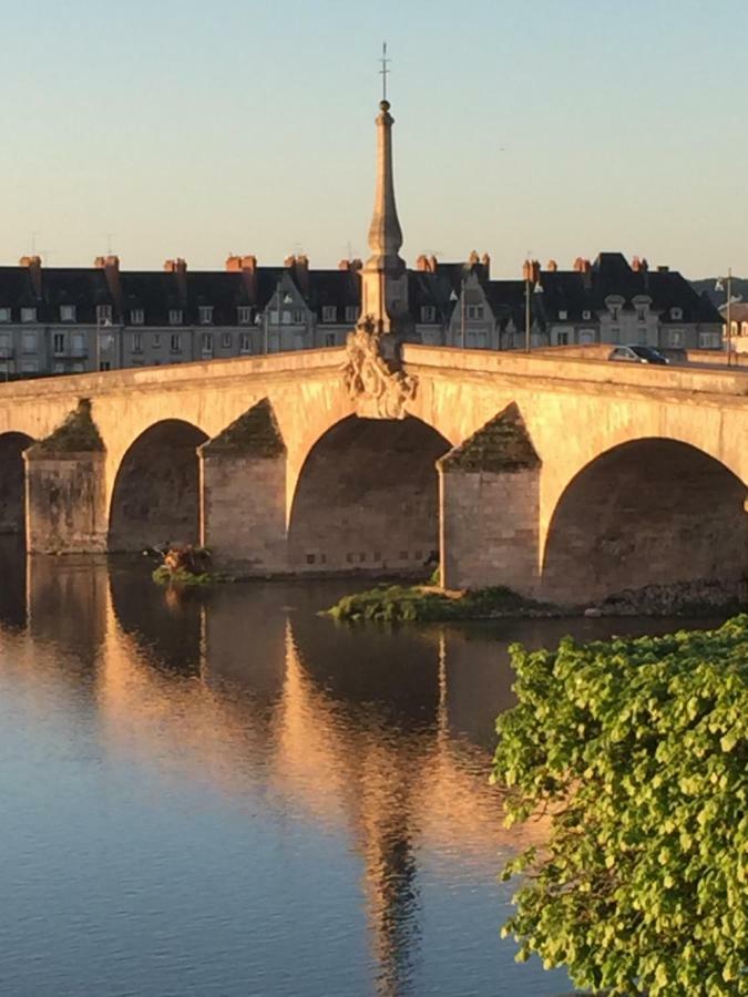 Apartmán Les Lumieres De La Loire Blois Exteriér fotografie